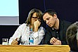 větší obrázek: Radní Martin Polách naslouchá tajnostem Adriany Krnáčové.