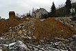 větší obrázek: Zpustlá planina Strnadova zahradnictví. Jak se může na takovéto navážce stavět?