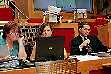 větší obrázek: Předsedající veřejnému projednávání (zleva): ředitelka odboru ÚP Ing. Jitka Cvetlerová, pořizovatelka územně plánovacích podkladů a dokumentací Mgr. Zdeňka Sýkorová a neidentifikovaný deklamátor změn