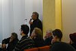 větší obrázek: Ing arch. Beránek při úvodním seznamovacím bloku.
